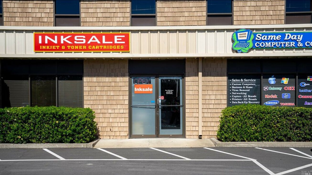 1364 N McDowell Blvd, Petaluma, CA 94954