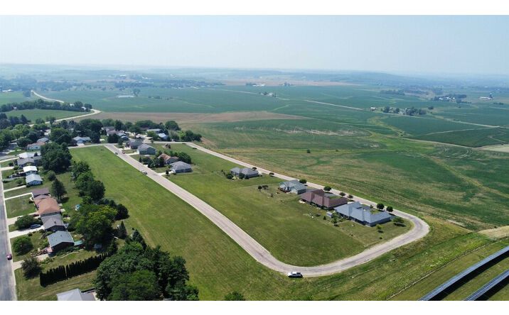 Pictures of Land property located at Lot 25 Blackhawk Bluff Estates, Stockton, IL 61085 for sales - image #1