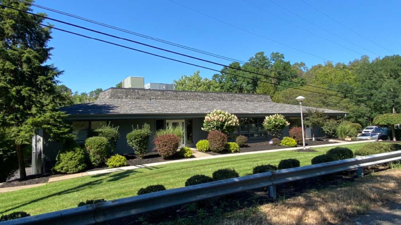 1900 Sleepy Hollow Rd, South Park Township, PA 15129