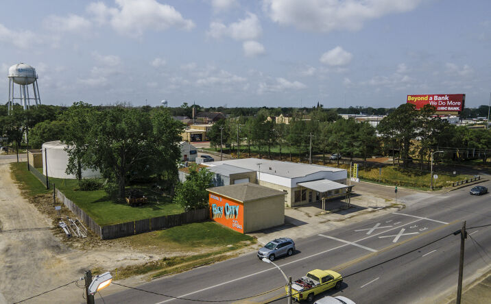 Pictures of Industrial, Retail property located at 2002 7th St, Bay City, TX 77414 for sales - image #1