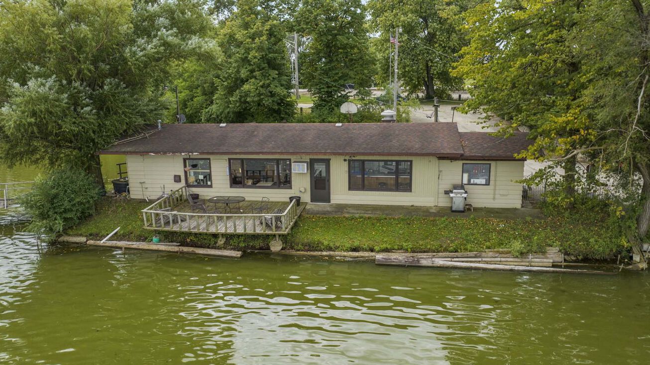 22850 W Renwick Rd, Plainfield, IL 60544