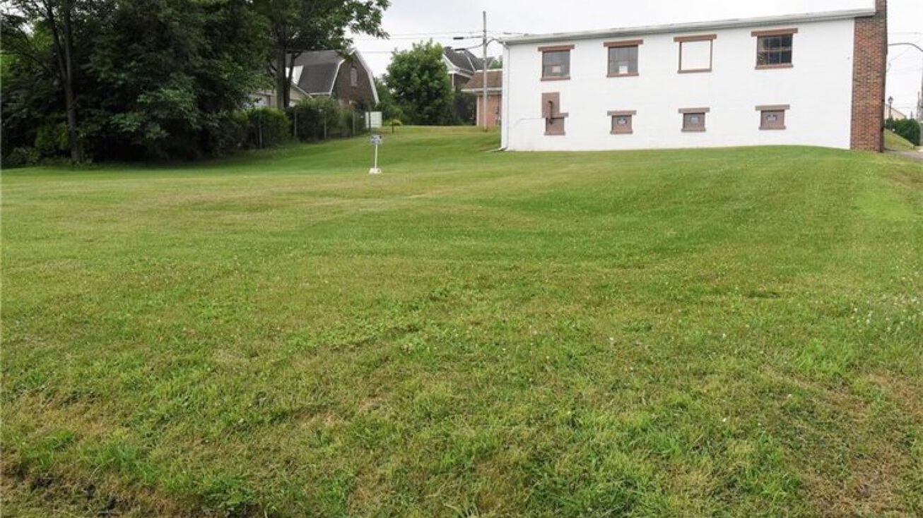 16 North Front Street, Coplay, PA 18037