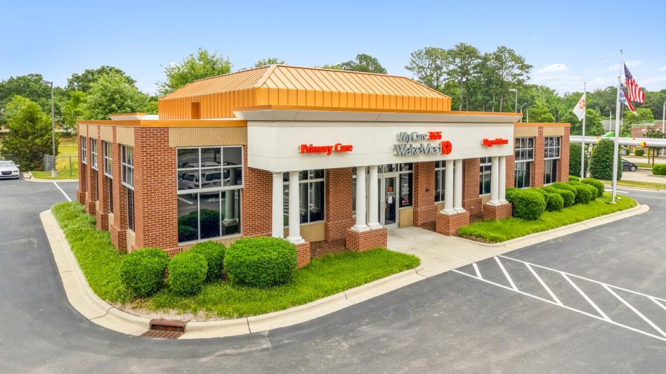 1260 N Arendell Ave, Zebulon, NC 27597