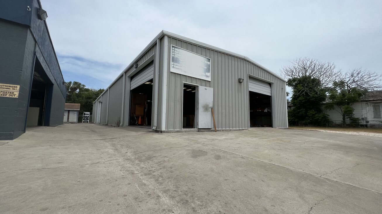 1014 Laredo St, Corpus Christi, TX 78401 Industrial Property for Sale