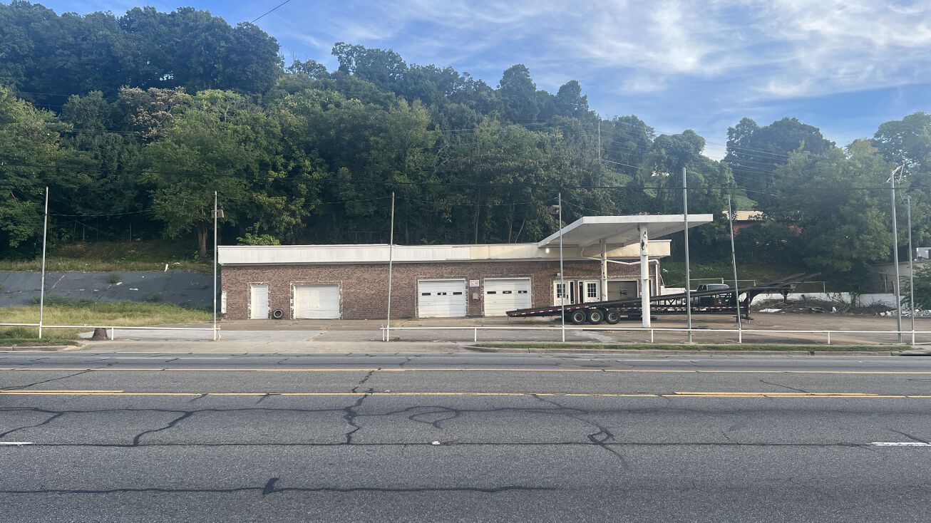 507 Chickamauga Ave, Rossville, GA 30741