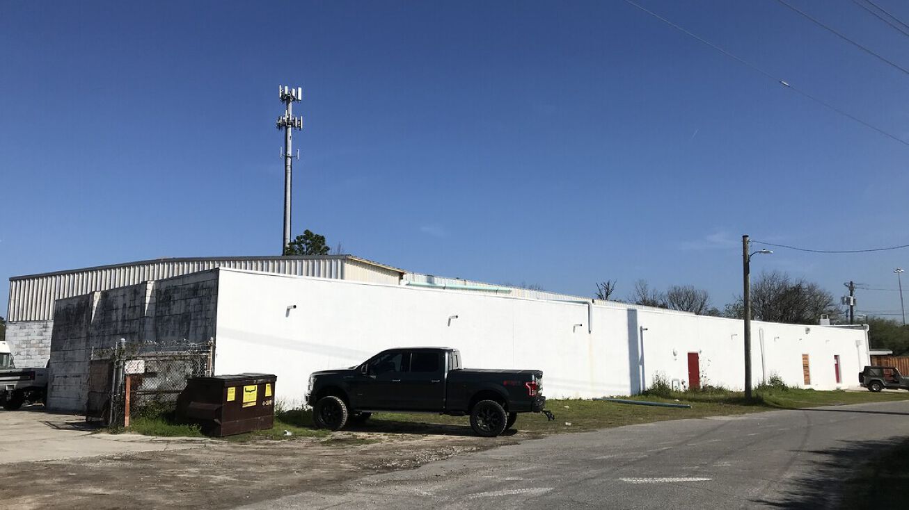 100 Old W Lathrop Ave, Savannah, GA 31415