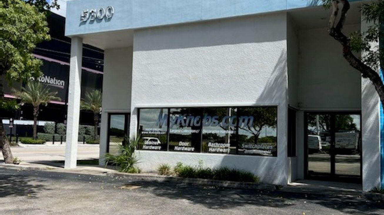 Pictures of Mixed Use property located at 5300 NW 12th Ave, Fort Lauderdale, FL 33309 for sales - image #1