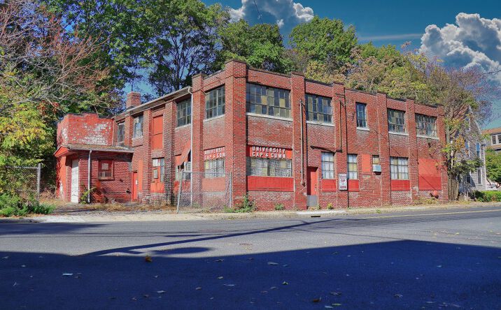 Pictures of Mixed Use, Multifamily property located at 486 Andover St, Lawrence, MA 01843 for comps - image #1