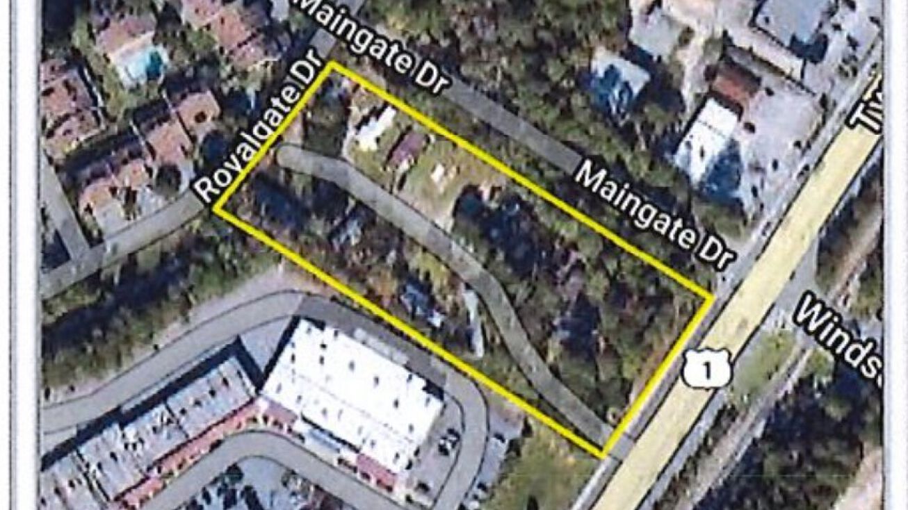 Pictures of Mixed Use, Mobile Home Park, Multifamily, Office, Senior Living property located at 9133 Two Notch Rd, Columbia, SC 29223 for sales - image #1