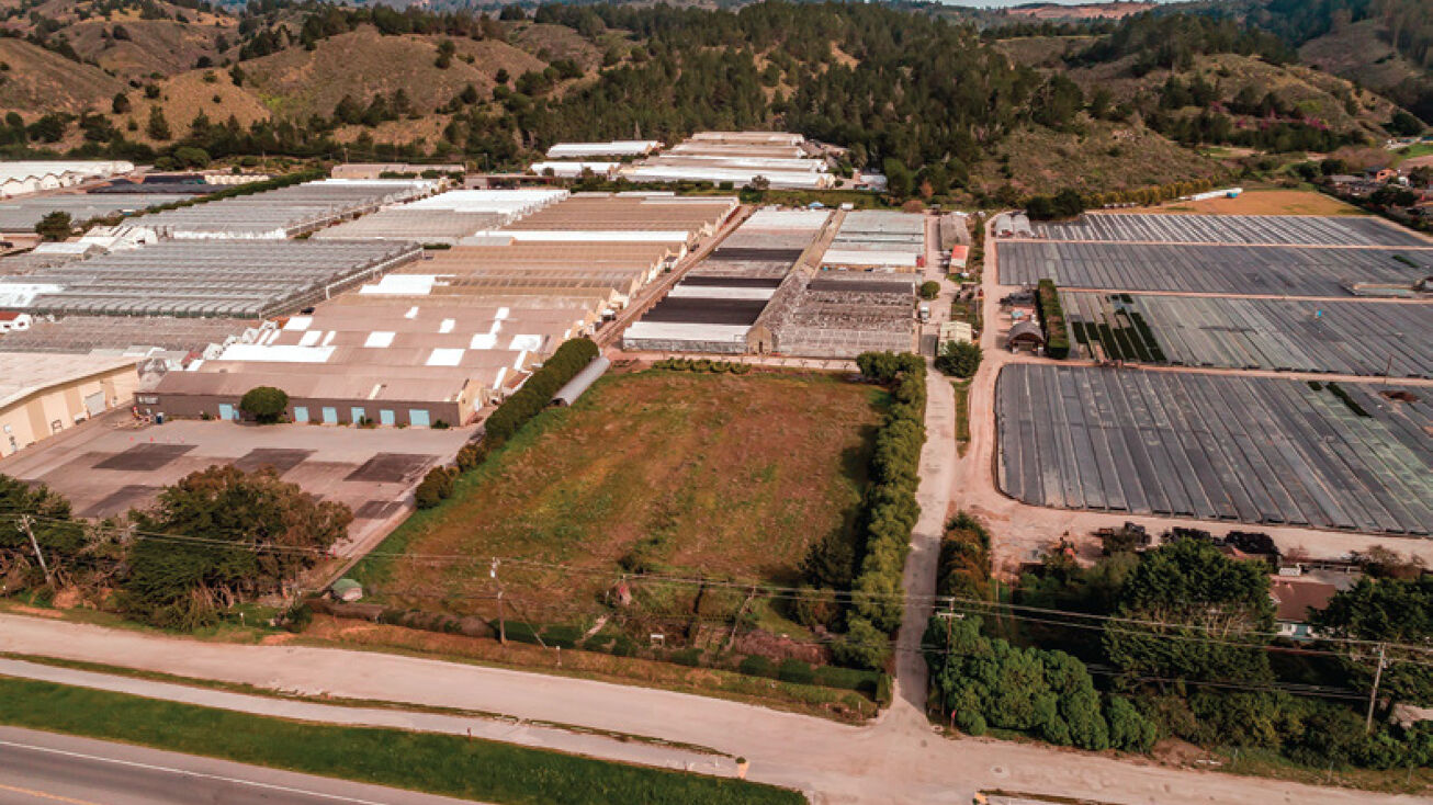 2351 Cabrillo Hwy N, Half Moon Bay, CA 94019