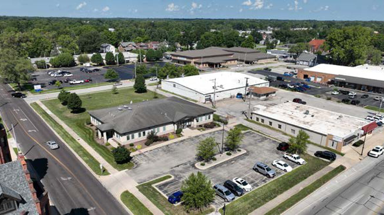 400 N Vermilion St, Danville, IL 61832