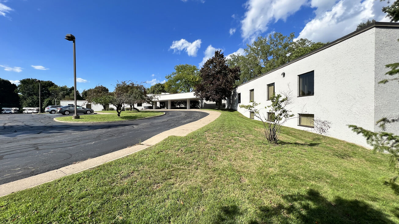 3000 East Ridge Road, Rochester, NY 14622