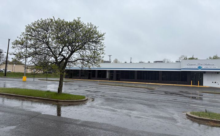 Pictures of Retail property located at 3900 Bexley Pl, Suitland-Silver Hill, MD 20746 for sales - image #1