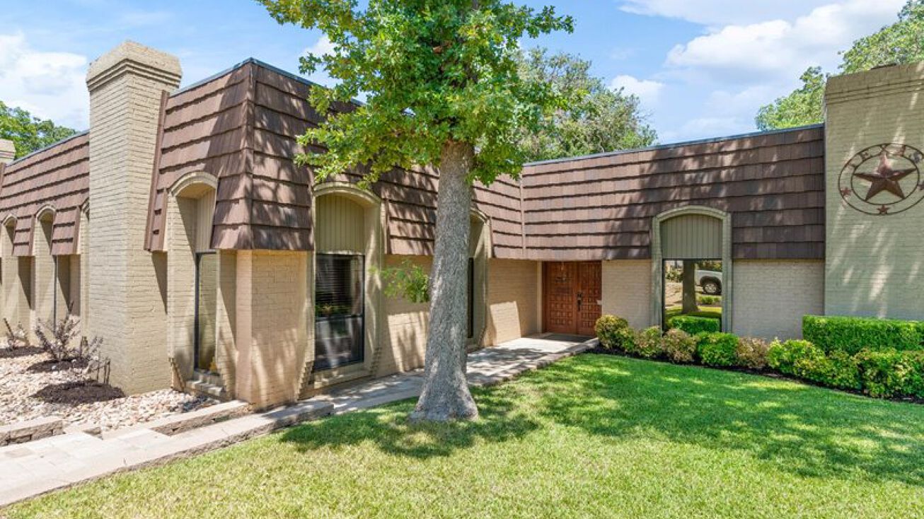 2020 W Northwest Hwy, Grapevine, TX 76051 Office Property for Sale