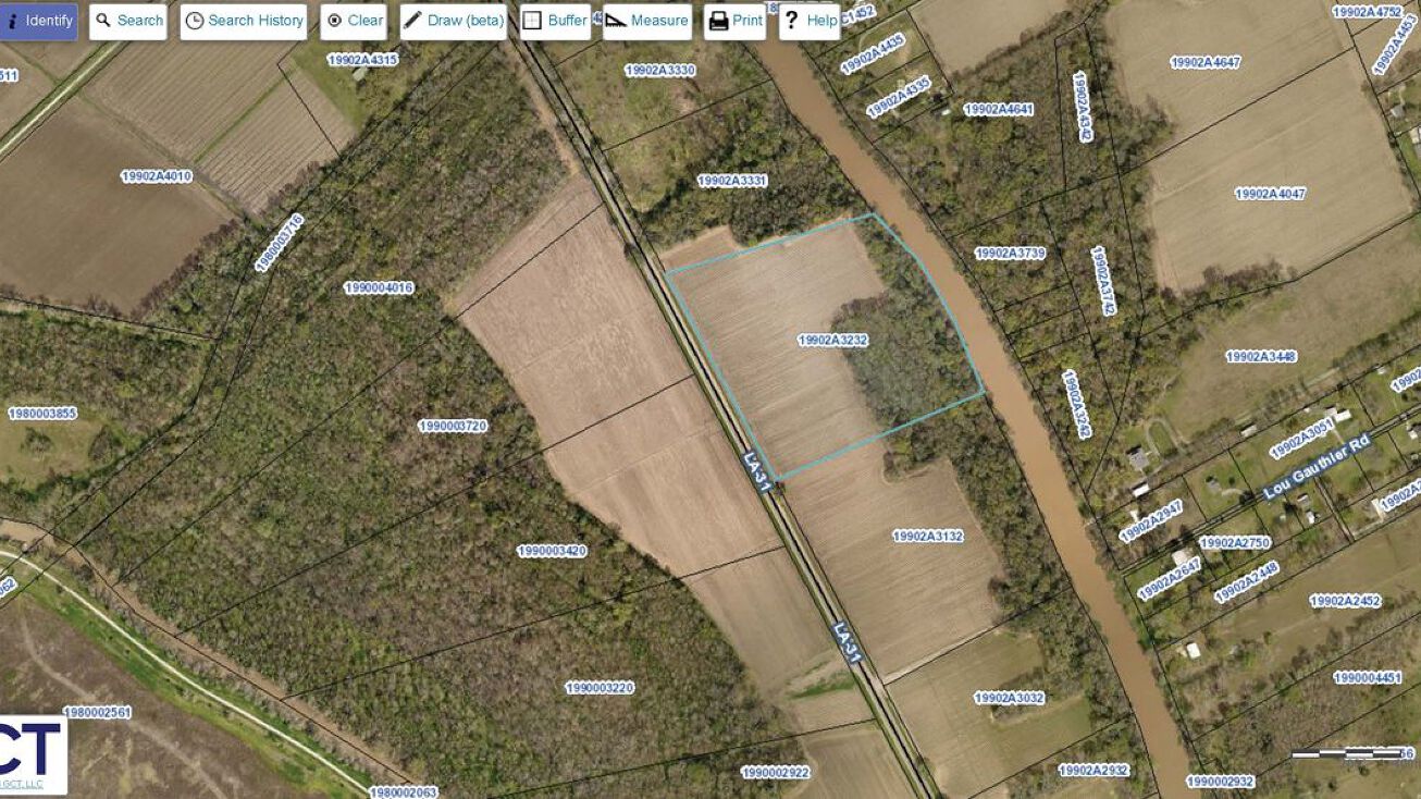 HWY 31 Main HWY, Saint Martinville, LA 70582