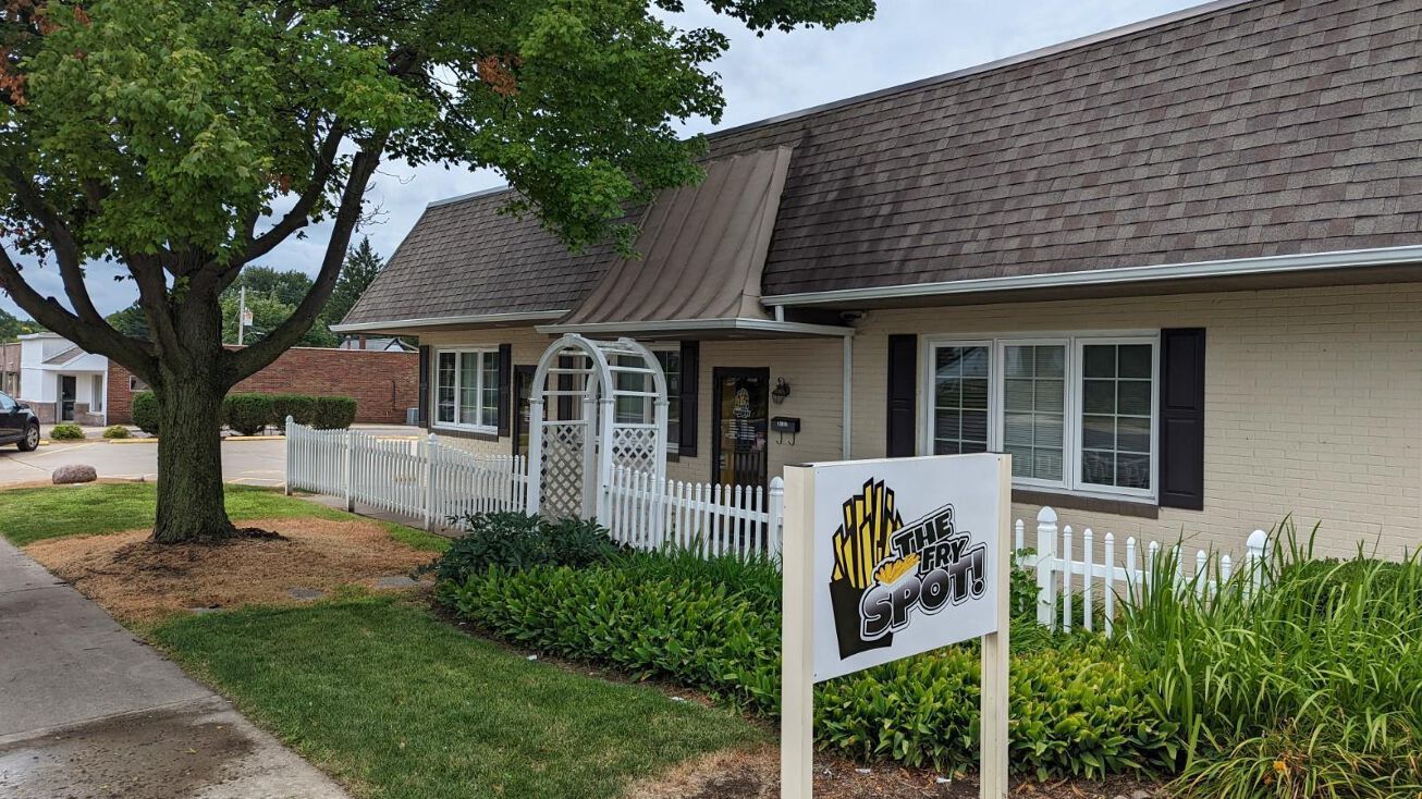 3125 N PROSPECT Road, Peoria, IL 61603 Office Property for Sale