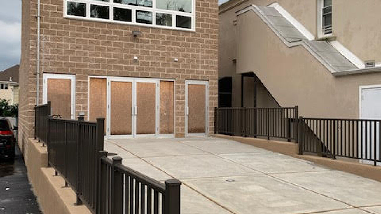 4162 Victory Blvd, Staten Island, NY 10314 Mixed Use Property for Sale Victory Michael