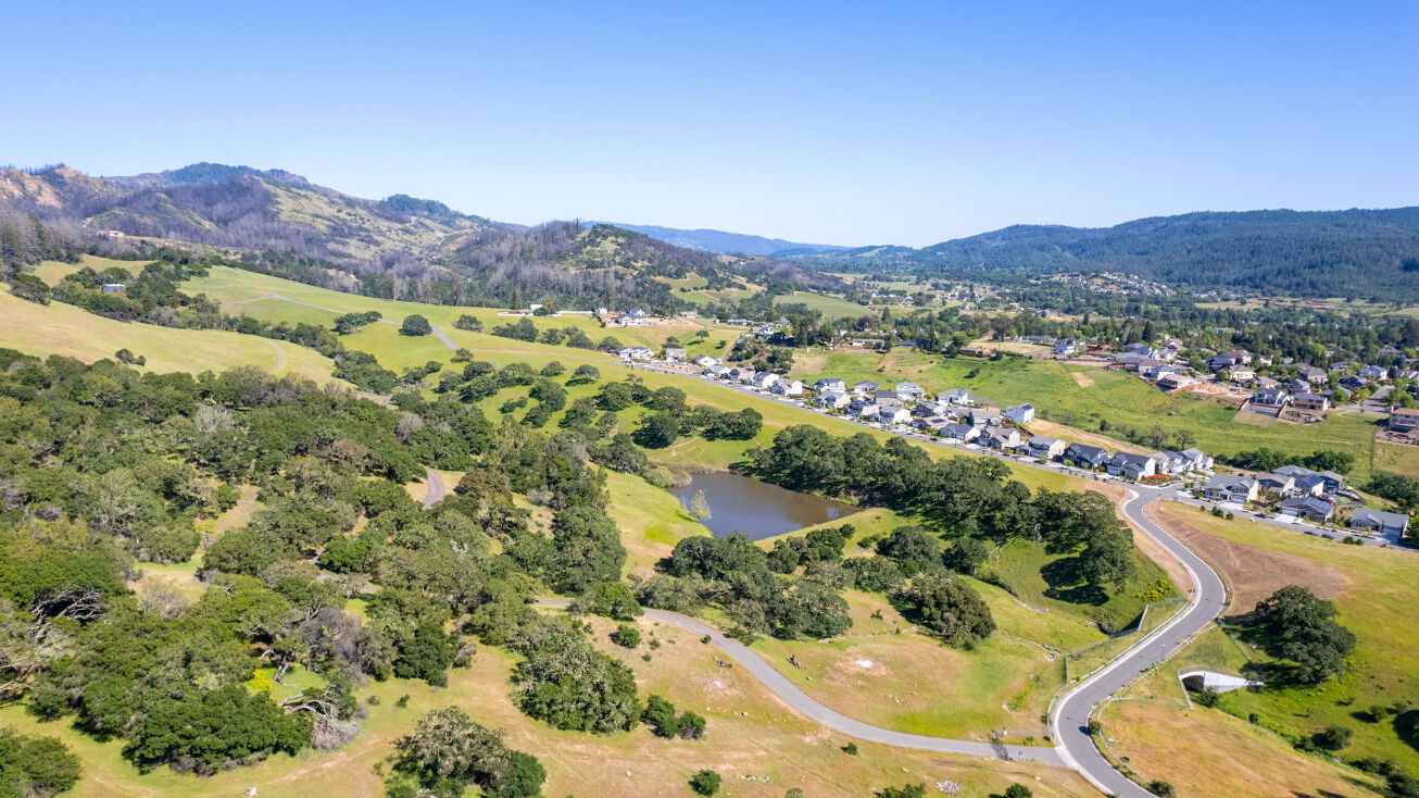 965 Los Alamos Road, Santa Rosa, CA 95409