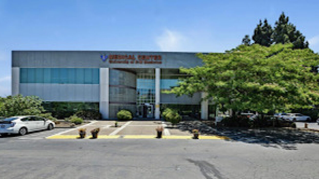 595 Lawrence Expy, Sunnyvale, CA 94085