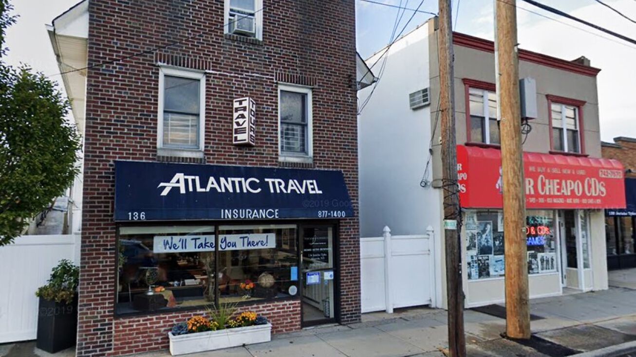 136 Jericho Turnpike, Mineola, NY 11501 Mixed Use Property for Sale