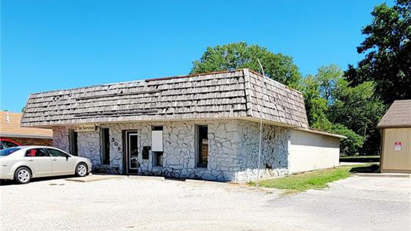 509 N State Street, Iola, KS 66749