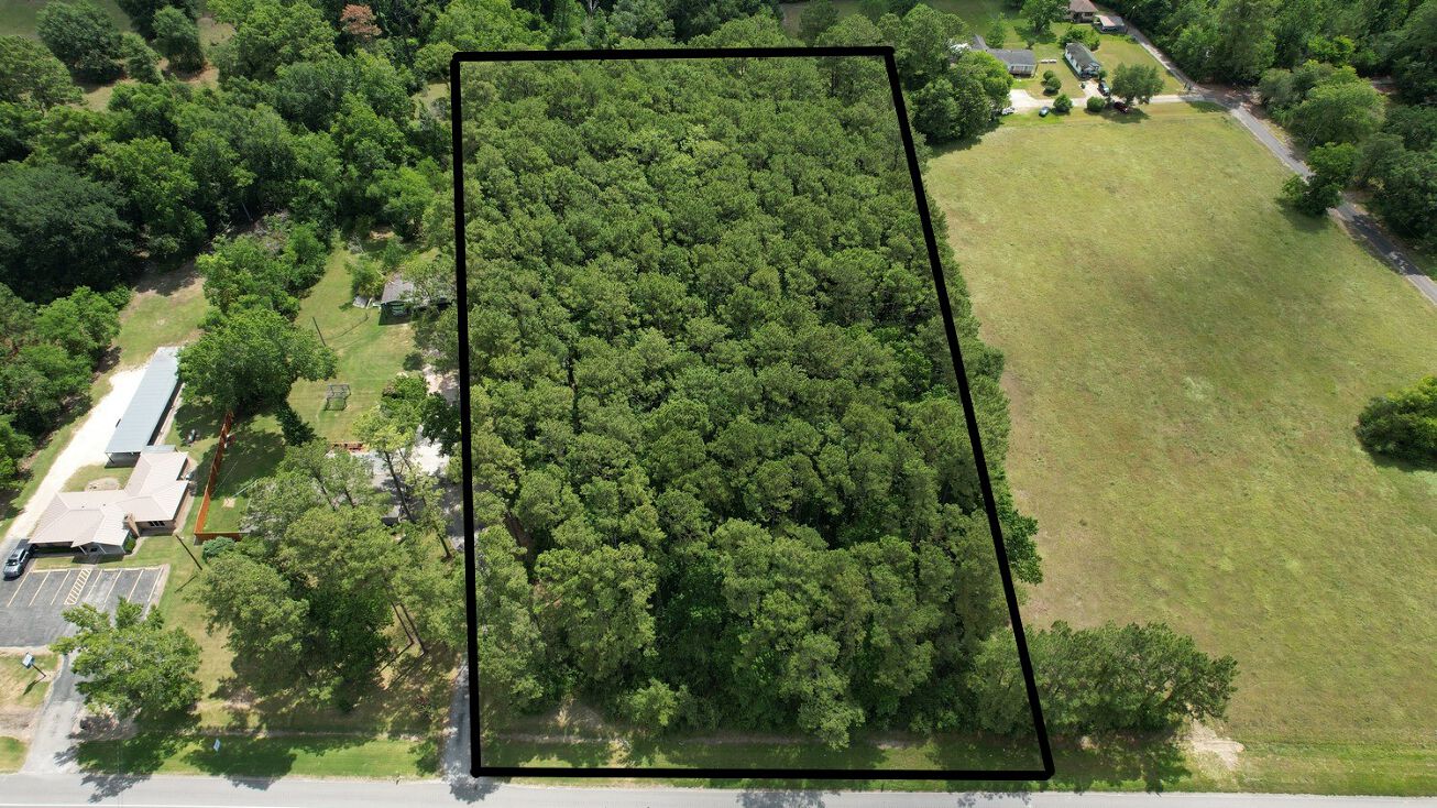 4005 TX321, Dayton, TX 77535