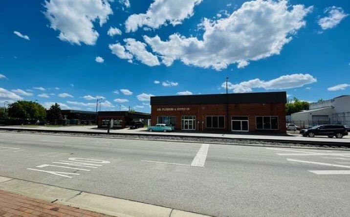 Pictures of Industrial property located at 219 W Russell St, Fayetteville, NC 28301 for sales - image #1