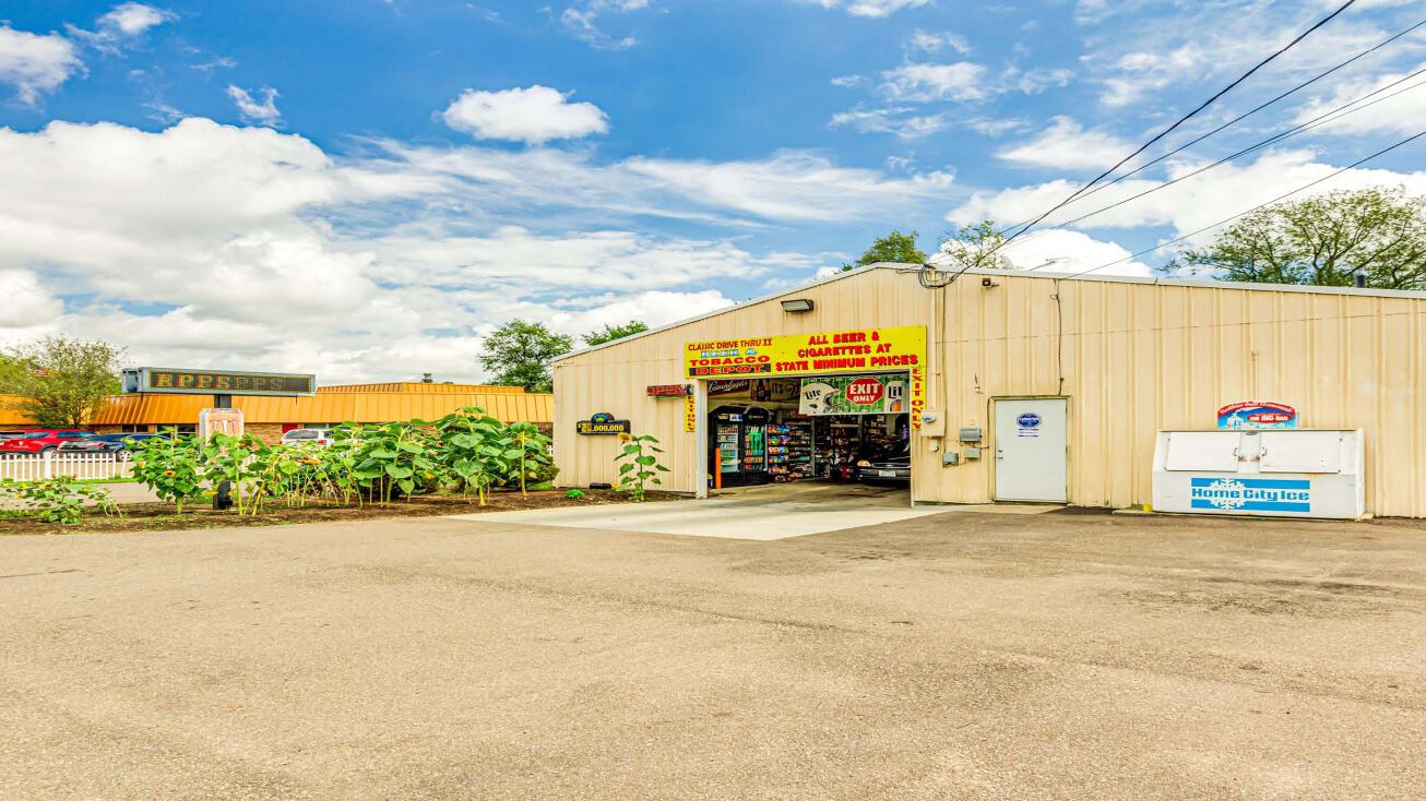 1025 E Lincolnway, Minerva, OH 44657