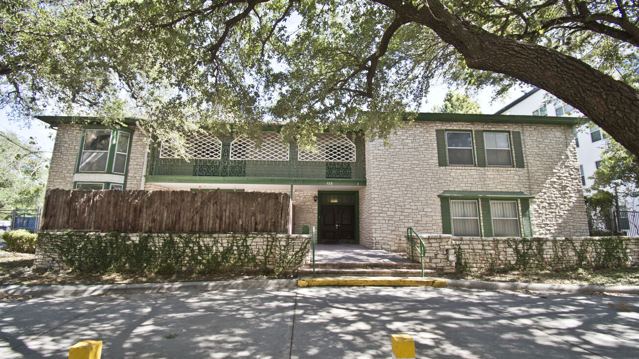 123 W Laurel St, San Antonio, TX 78212