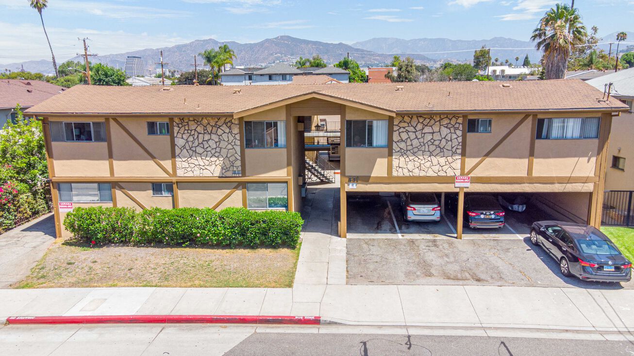 531 E Chevy Chase Dr, Glendale, CA 91205