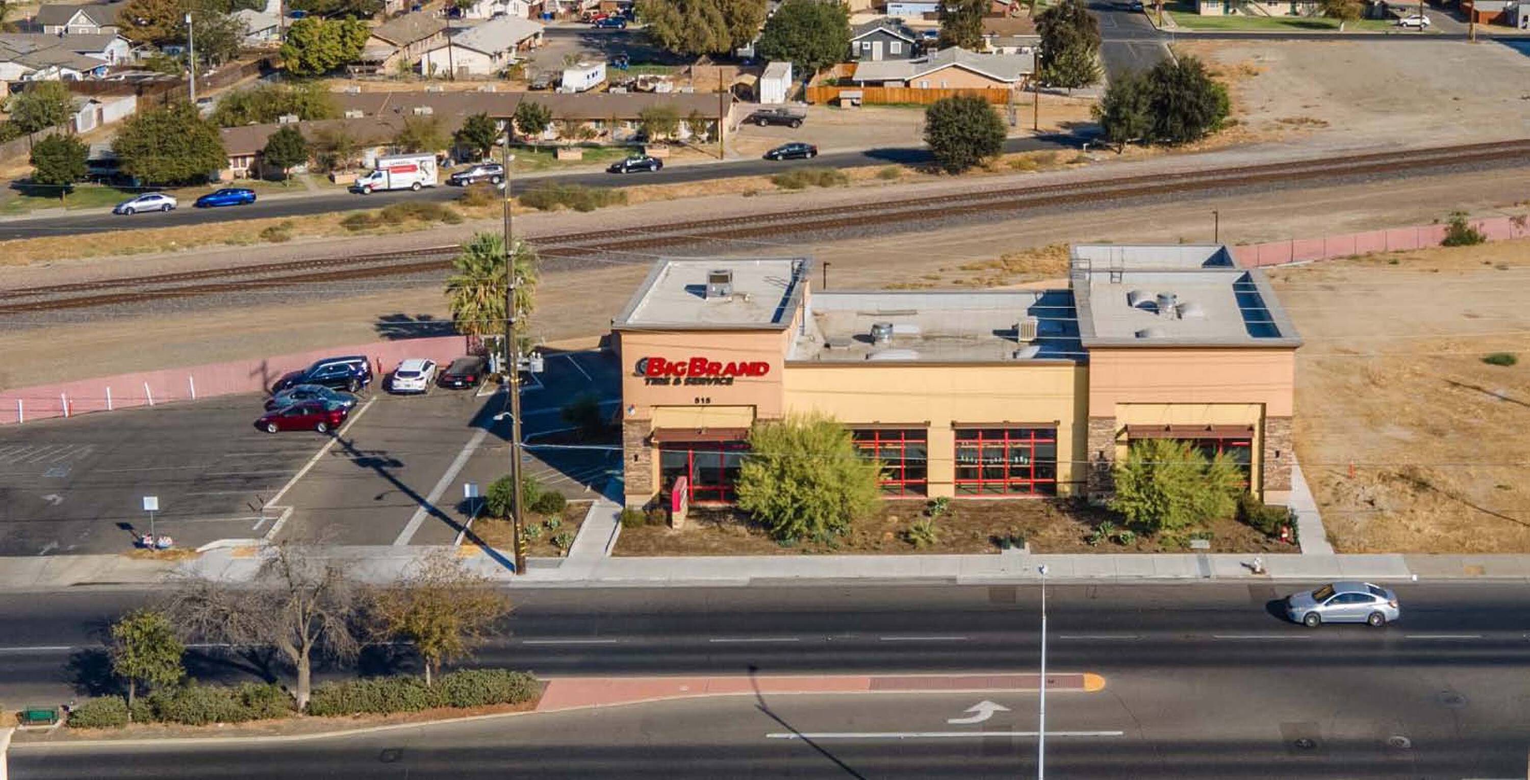 515 N 11Th Ave, Hanford, CA 93230