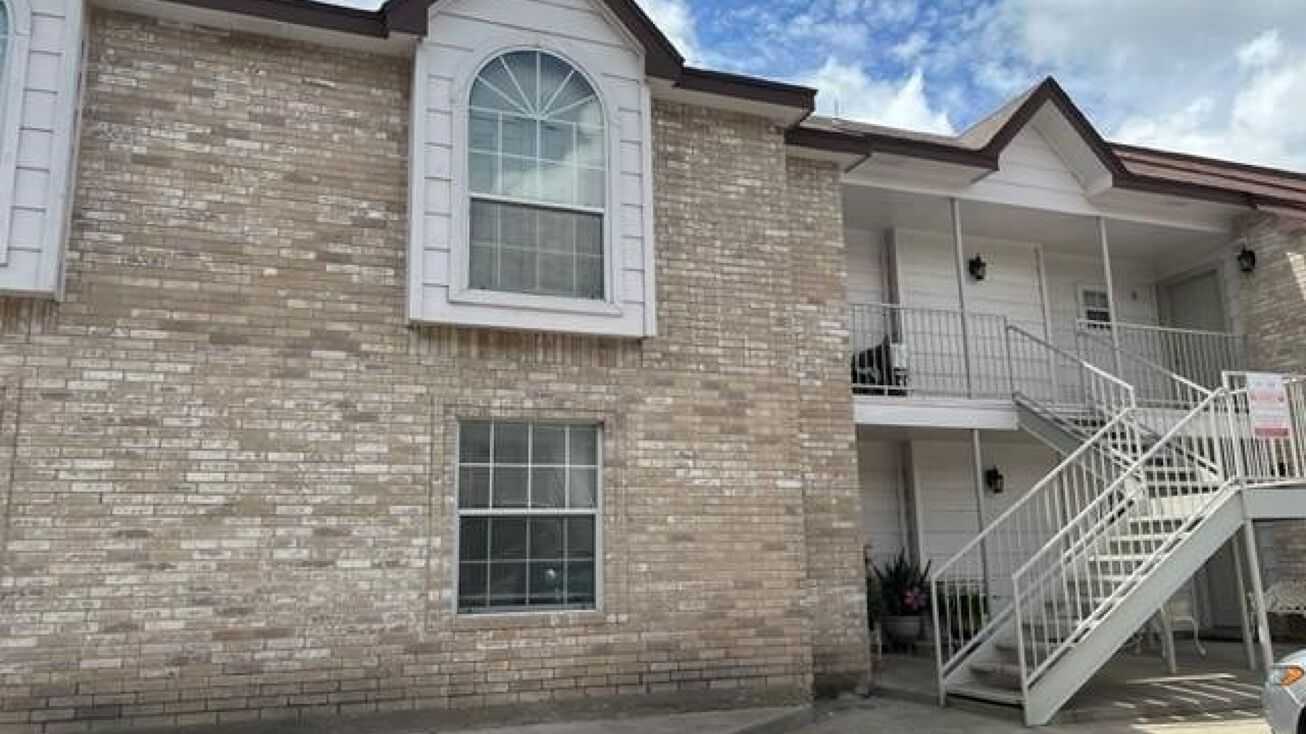 511 Shiloh Dr, Laredo, TX 78045