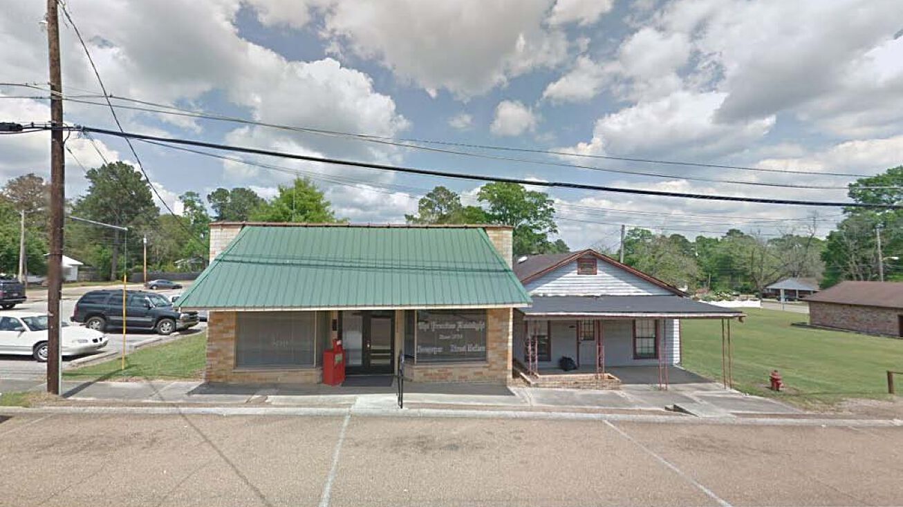 1020 3rd St, Prentiss, MS 39474