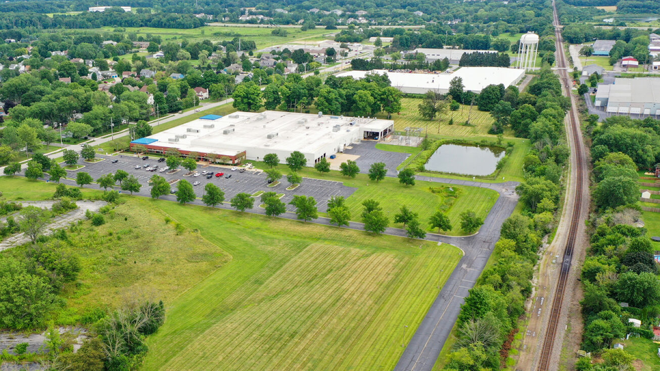 2300 Evans Ave, Valparaiso, IN 47715