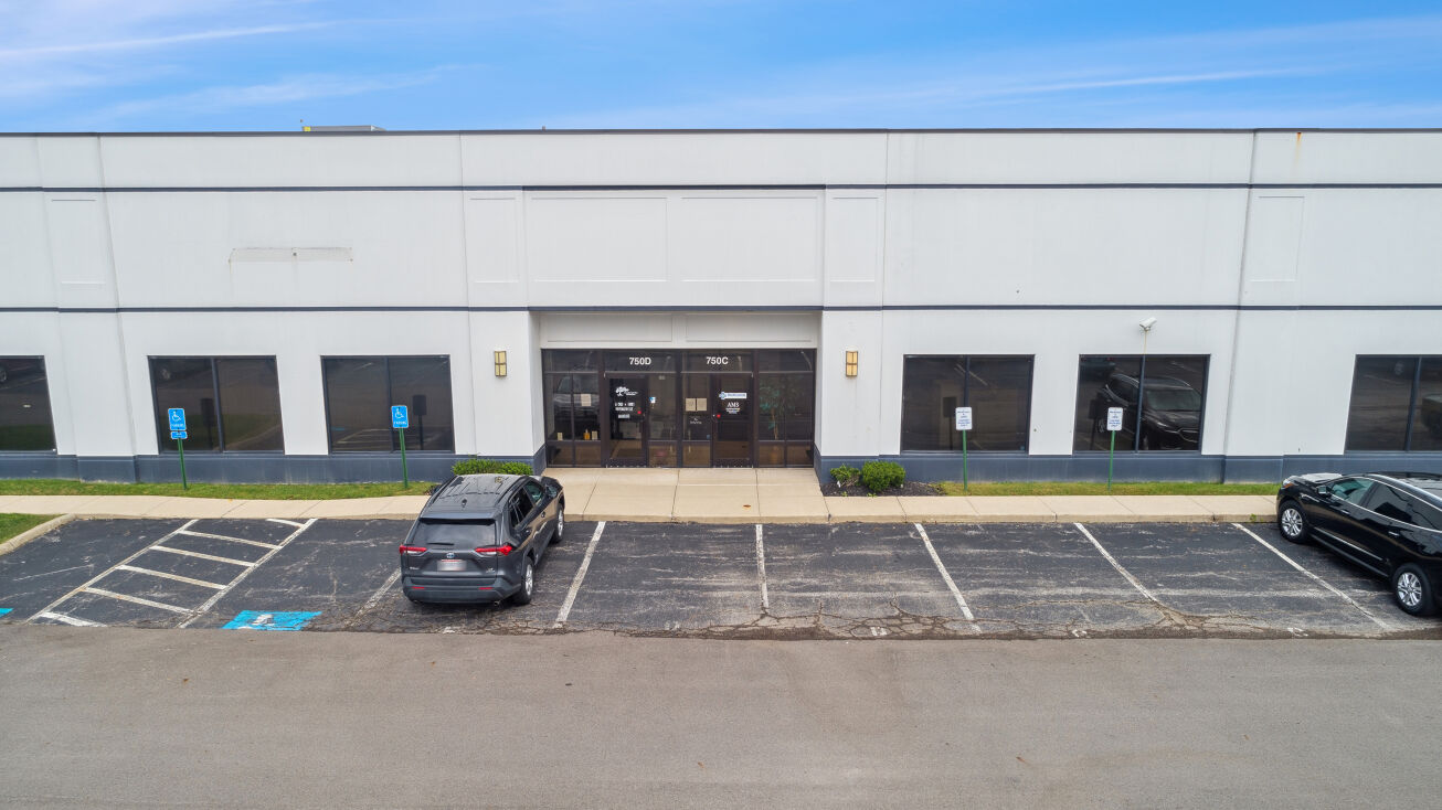 750 Cross Pointe Rd, Columbus, OH 43230