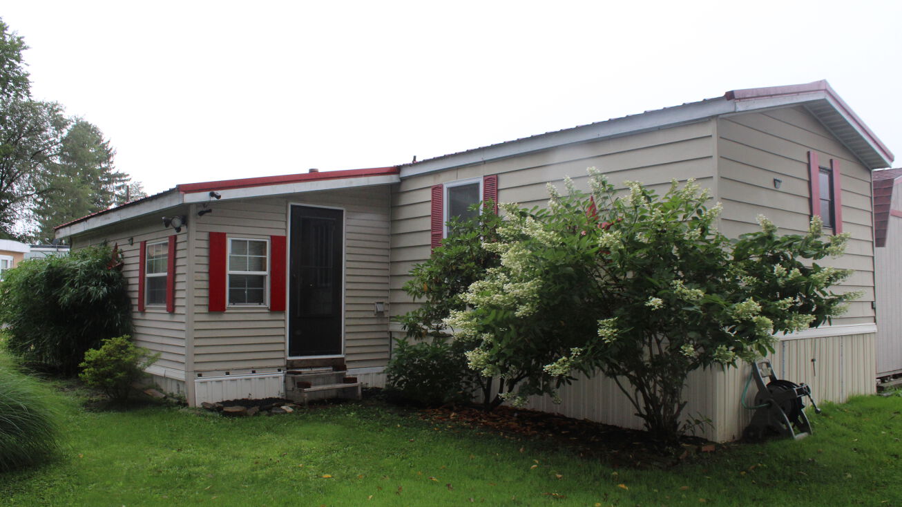 320 E 13th St, Berwick, PA 18603