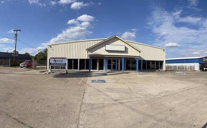 Pictures of Retail, Industrial, Land property located at 909 E Milam St, Mexia, TX 76667 for sales - image #1