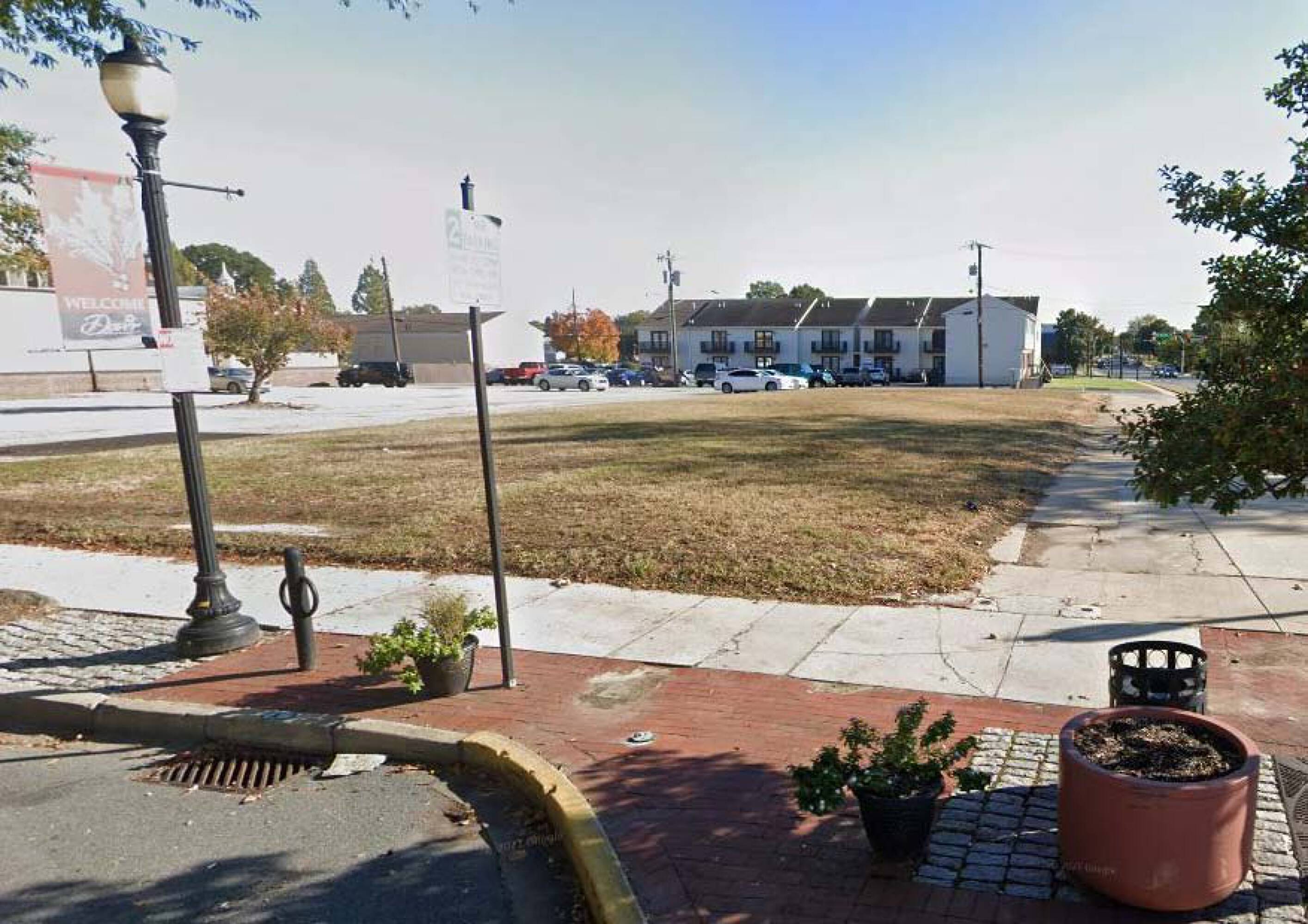 326 W Loockerman St, Dover, DE 19901