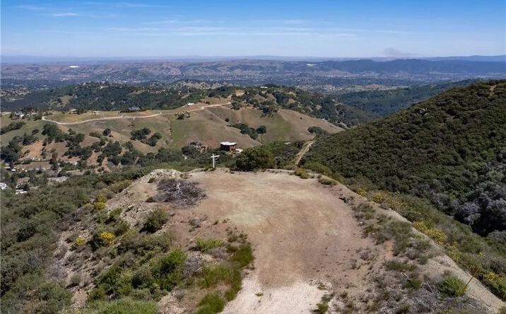 Pictures of Land property located at 14105 County Kerry, Atascadero, CA 93422 for sales - image #1