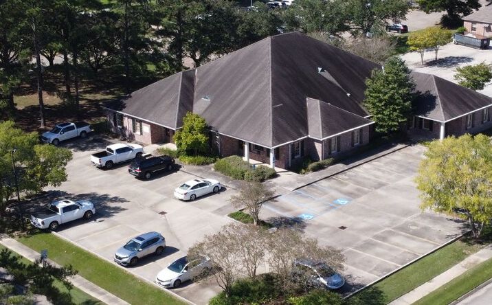 image of property at 11542 LAKE SHERWOOD AVE N Baton Rouge LA 70816-4082