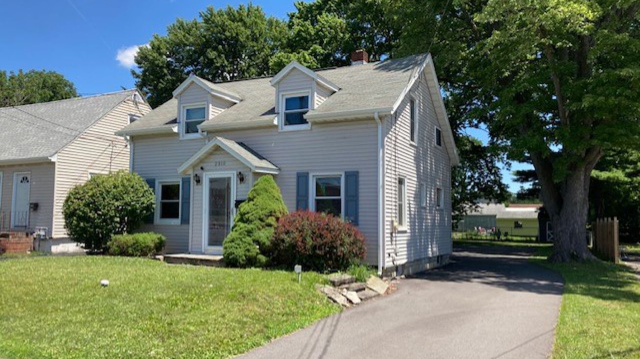 2310 Old Brewerton Rd, Mattydale, NY 13211