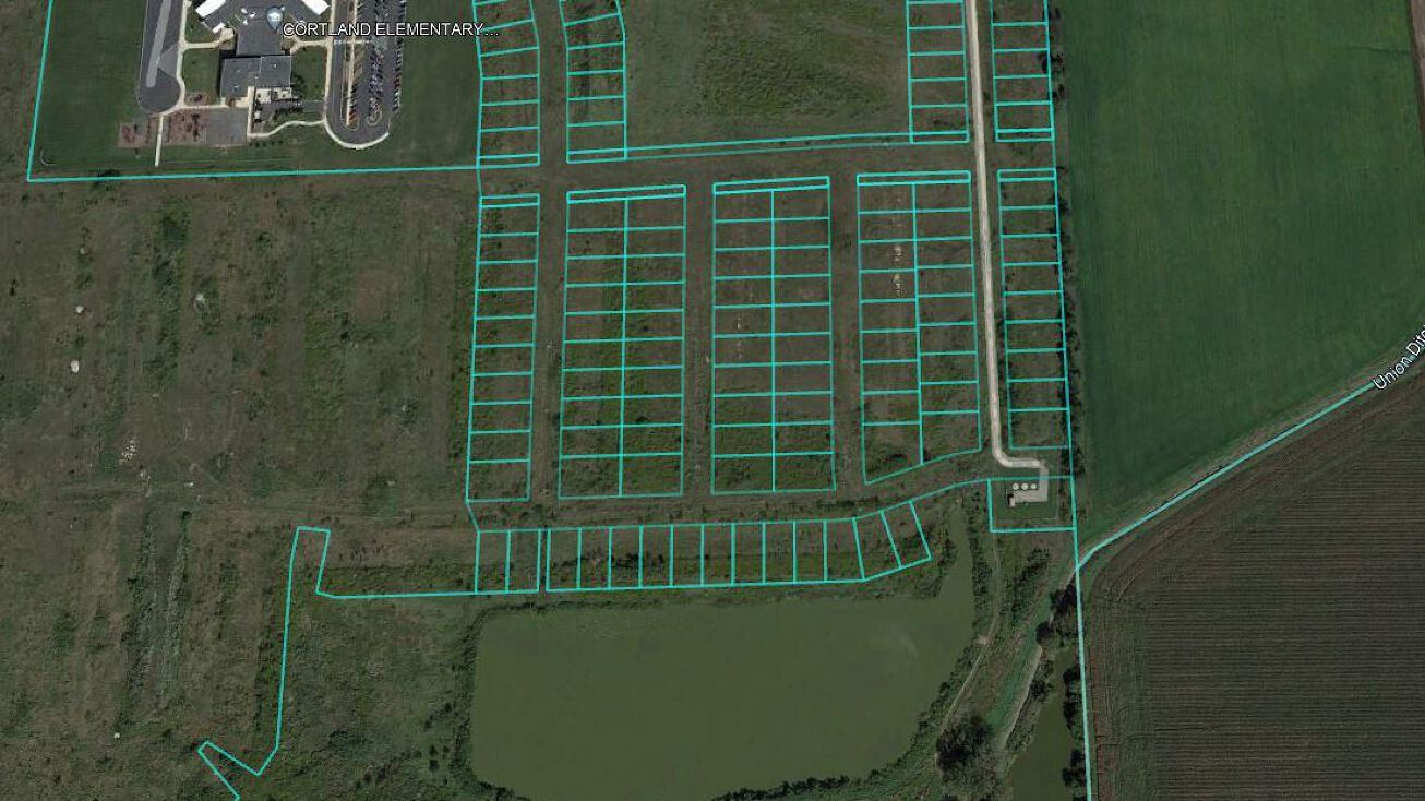 Highway/Route 38 and east of Somonauk Road, Cortland, IL 60112 Retail