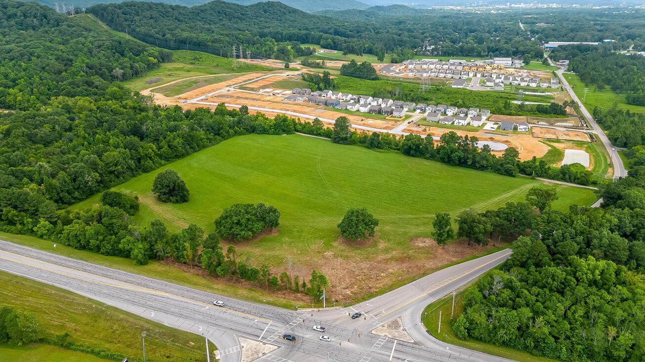 NWC of Happy Valley Rd. & Battlefield Pkwy, Rossville, GA 30741