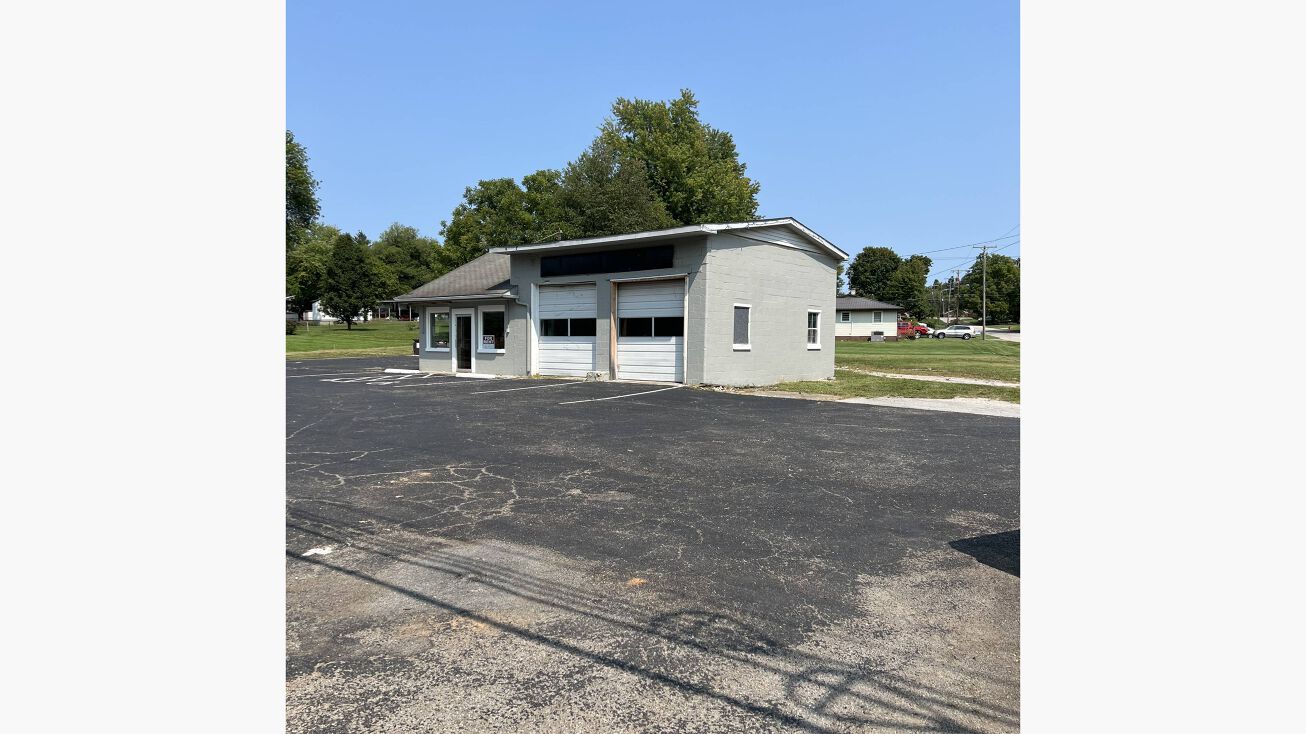 421 S Lincoln Blvd, Hodgenville, KY 42748