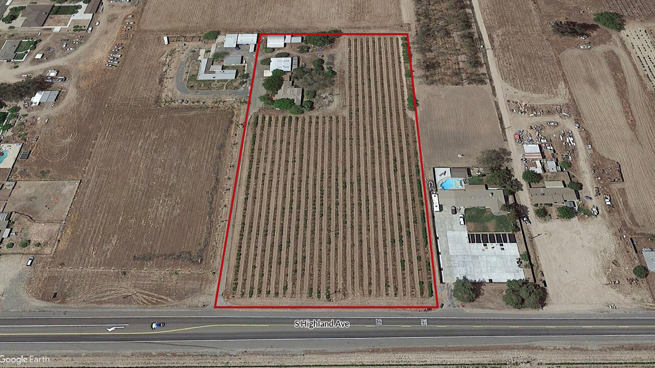 12843 S Highland Ave, Selma, CA 93662