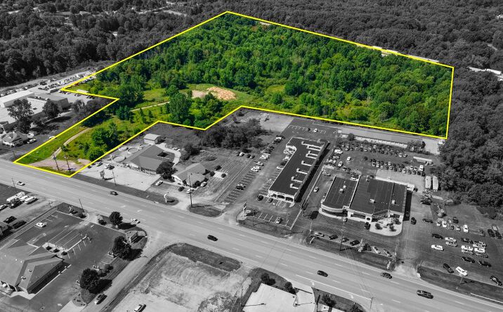 Pictures of Land property located at Boardman-Canfield Rd, Canfield, OH 44406 for sales - image #1