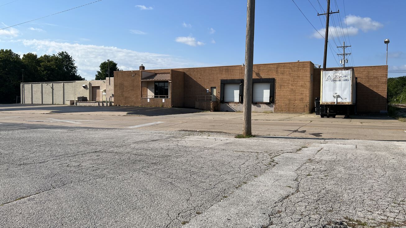 1301 W Webster St, Springfield, MO 65802 | Crexi.com