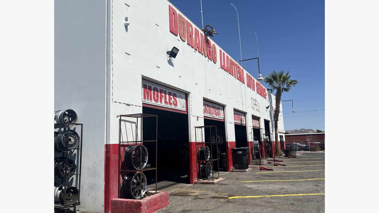 4528 E Lake Mead Blvd, Las Vegas, NV 89115