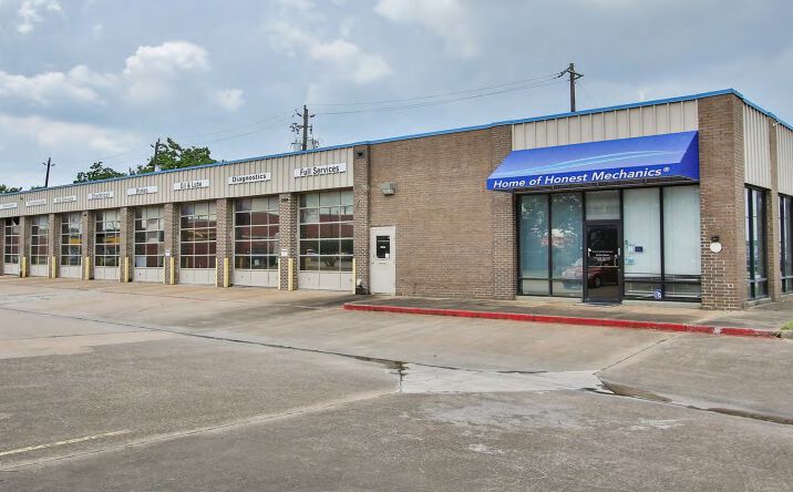 Pictures of Retail property located at 4840 Center St, Deer Park, TX 77536 for sales - image #1