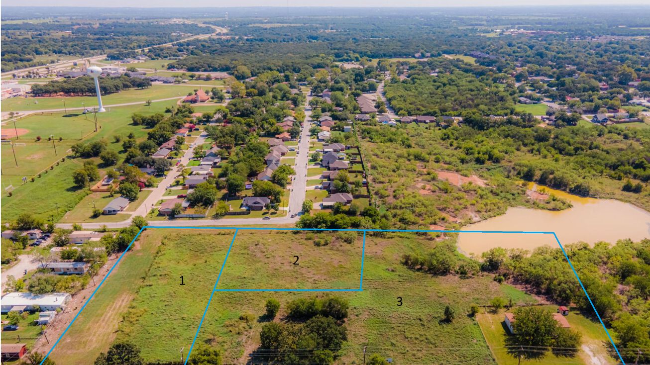 1802 9th St, Bridgeport, TX 76426